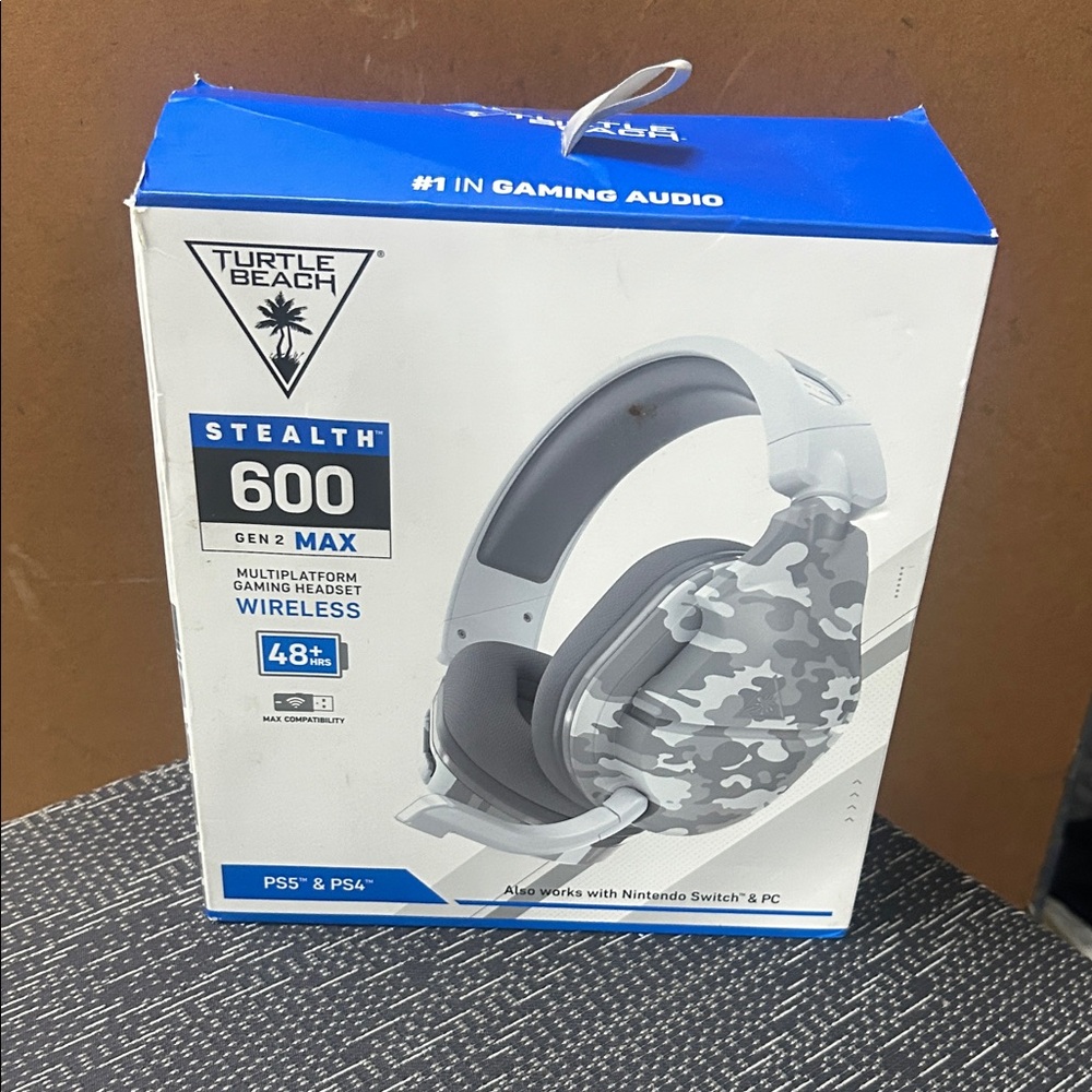 Turtle Beach Stealth 600 Gen 2 MAX Wireless Gaming Headset - Camo Gray and White